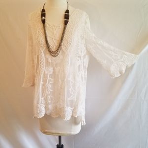 La Vie 89 Lace Tunic Blouse